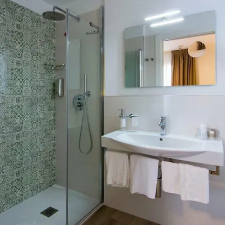 Almalux Wellness & 3 Stelle Superior 3*